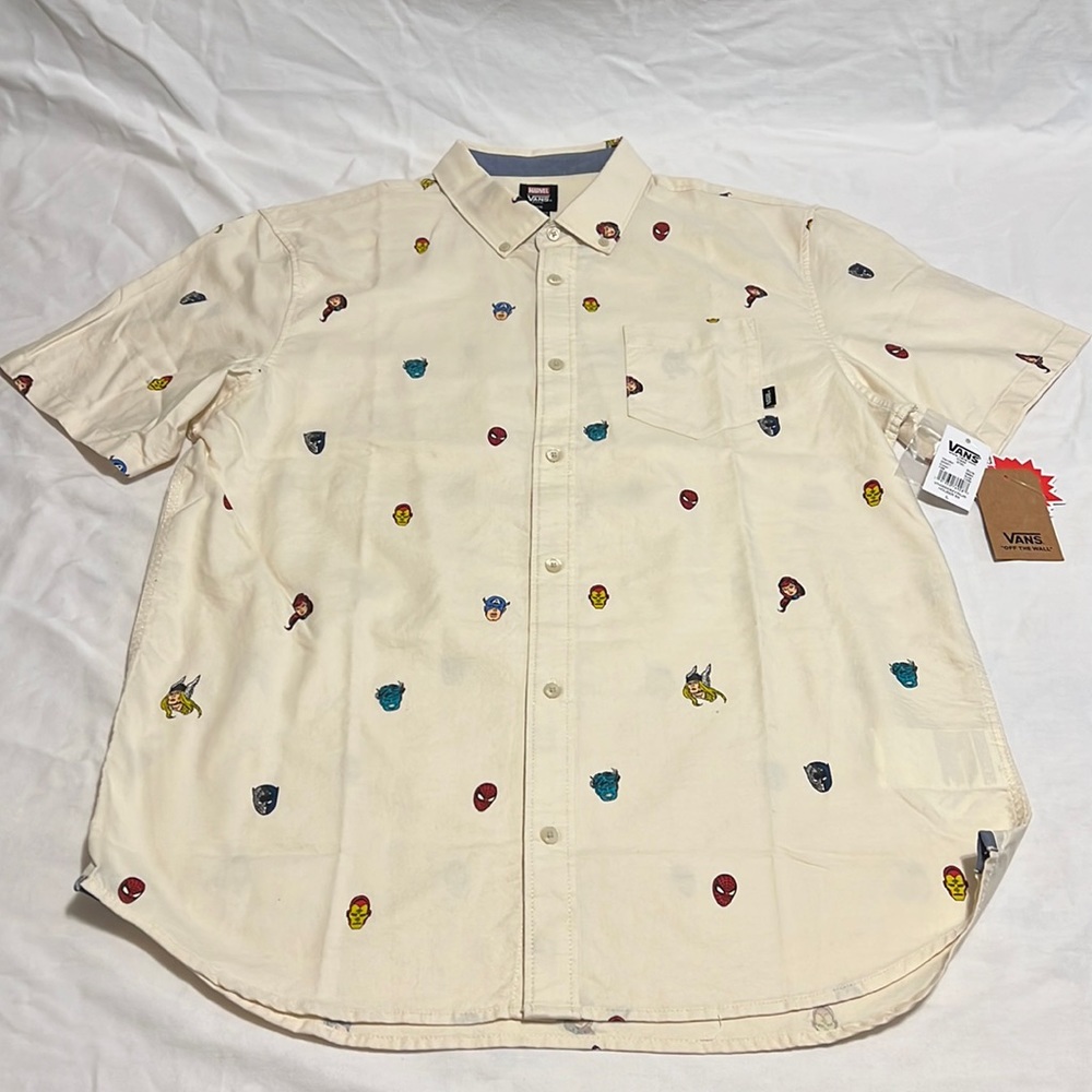 Vans Marvel men’s button up shirt size L